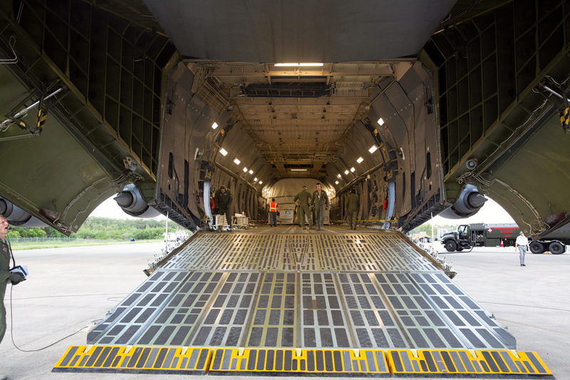 Illustration for article titled This Was the First Plane To Cost $1 Billion More Than We Expected